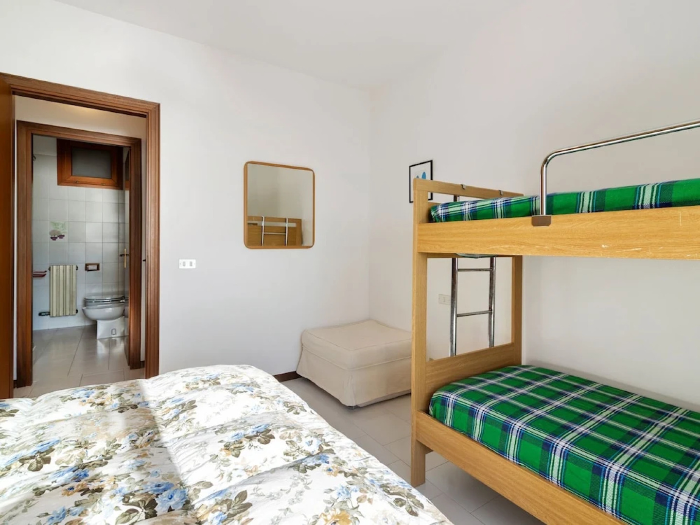 Snug Apartment in Ospedaletti With Swimming Pool