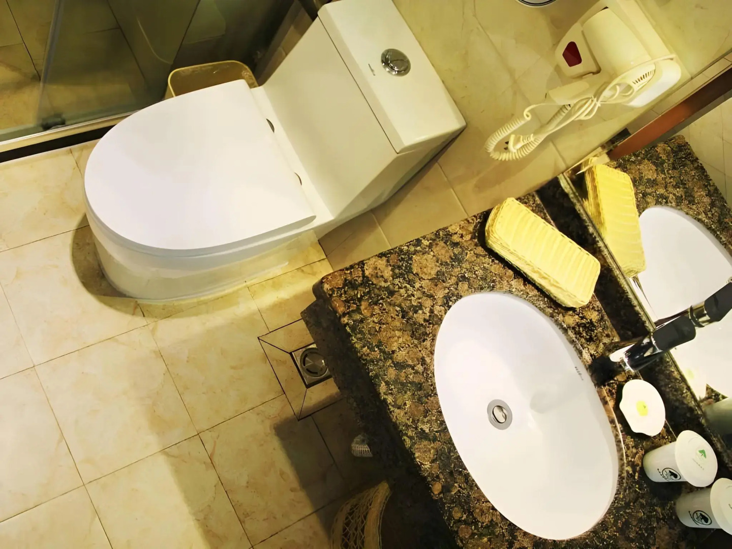 GreenTree Inn Qingdao Development District SDUST Express Hotel