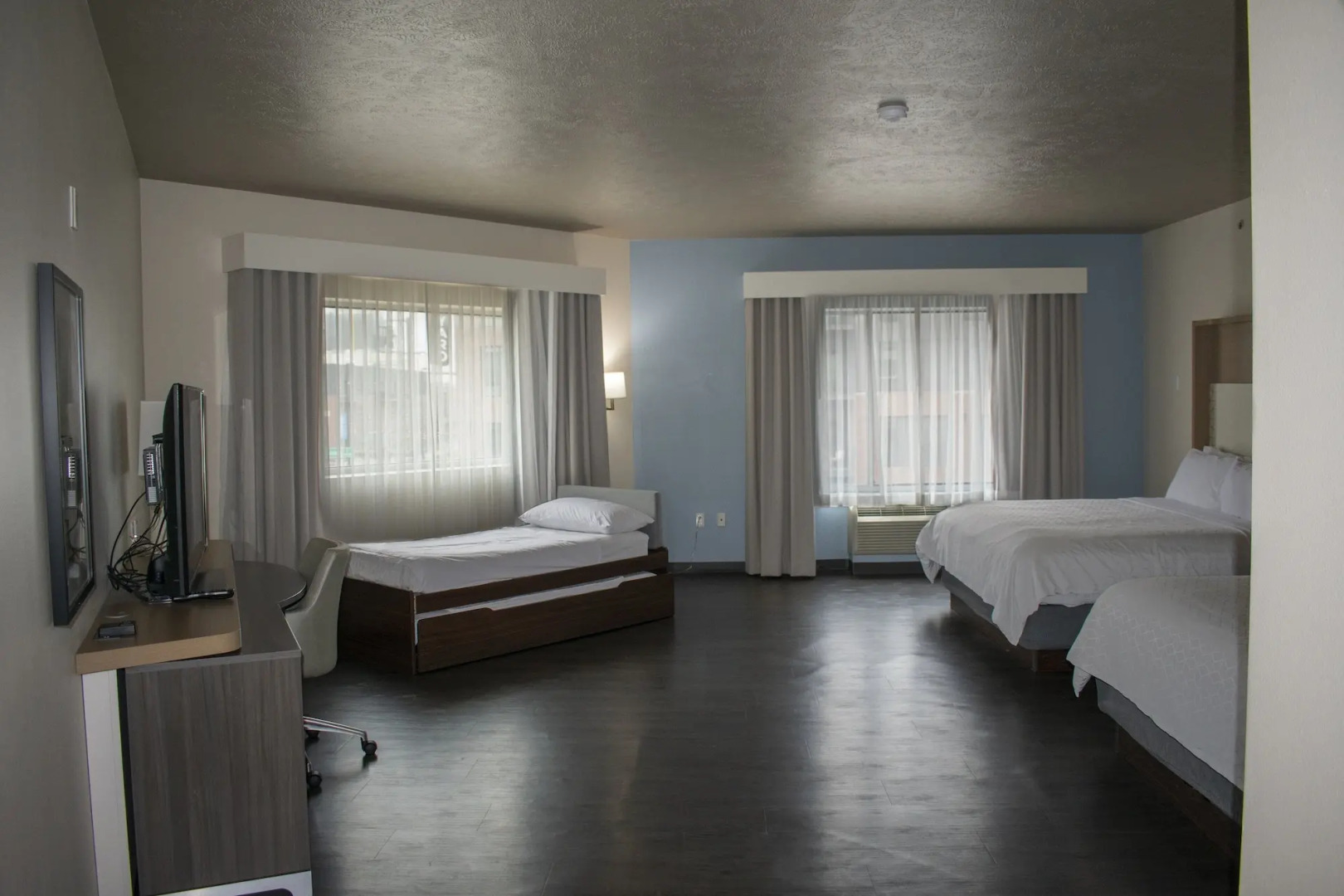 Holiday Inn Omaha Downtown - Waterpark by IHG