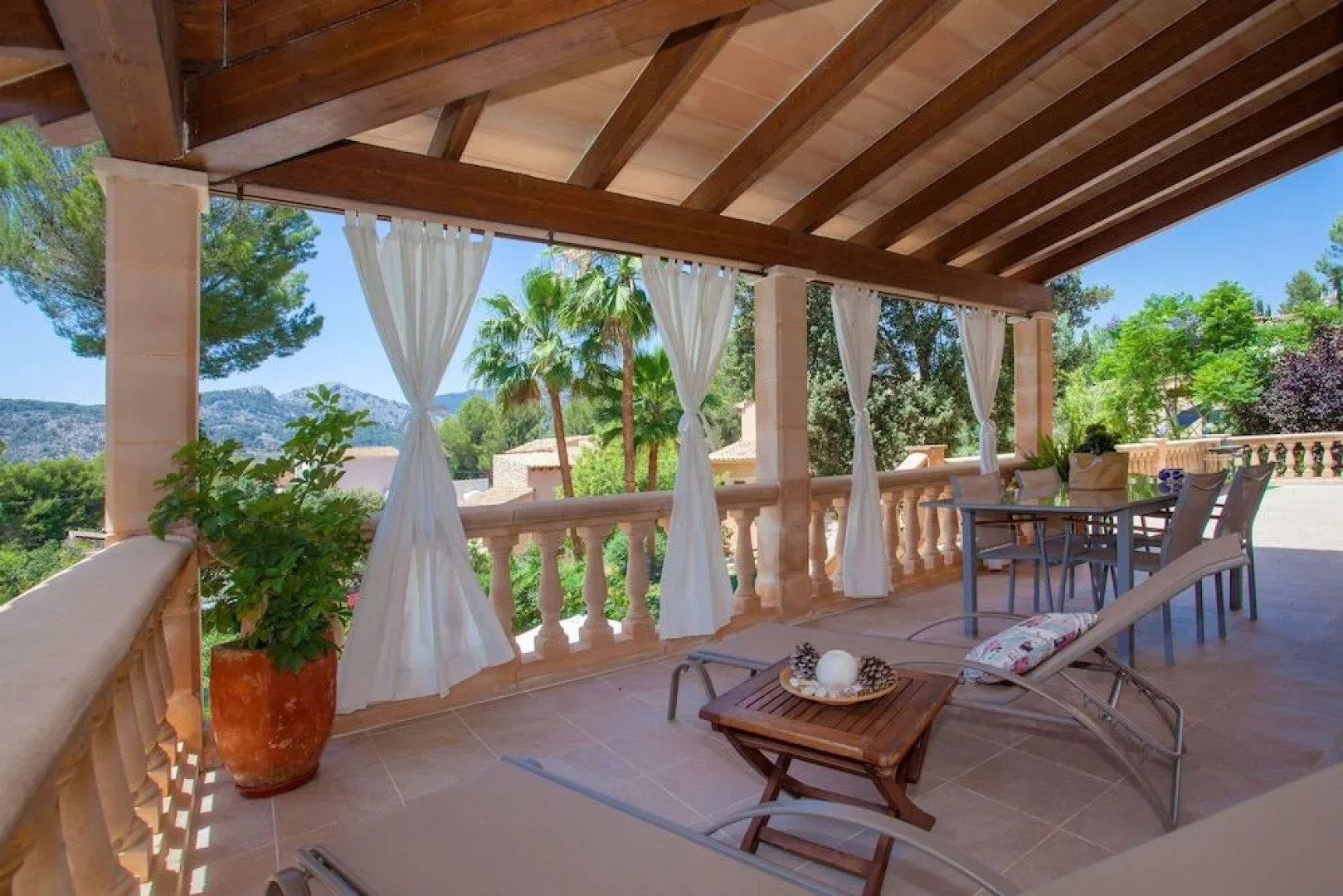 Es Turonet (Un Raconet Divi)