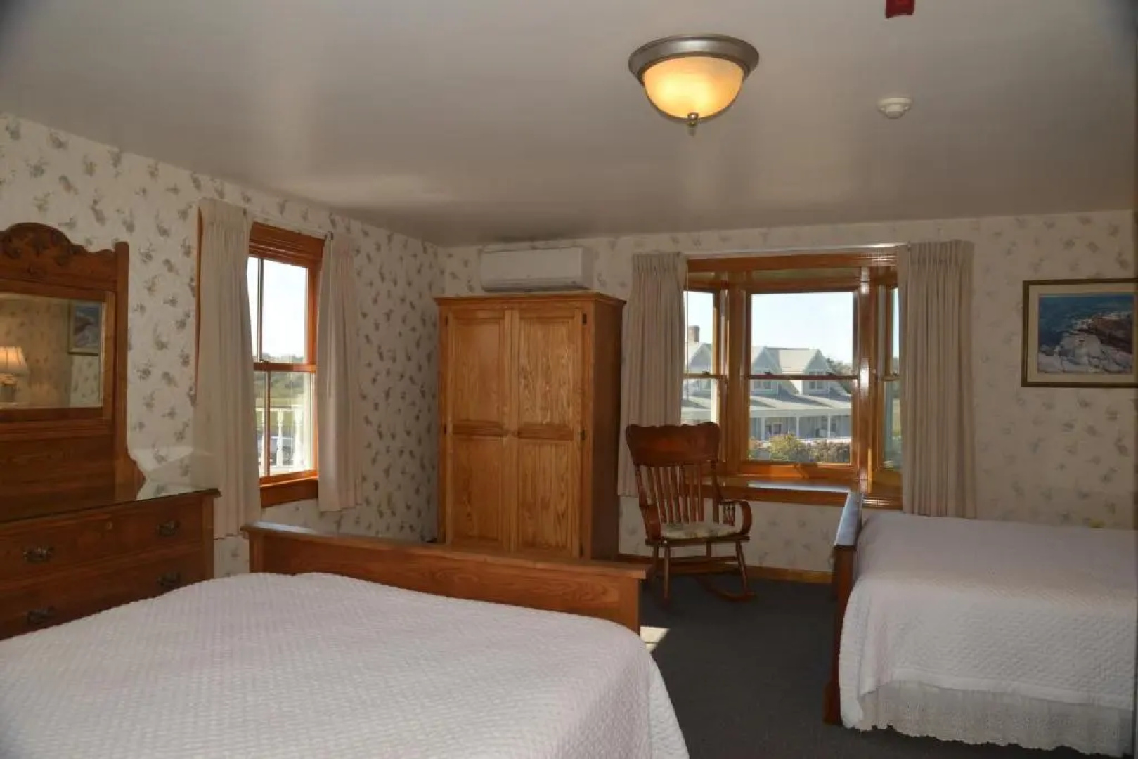 Rose Farm Inn