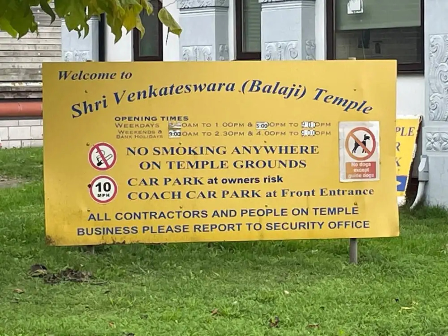 Tividale Mews B69 2 Bed Flat With Garden Parking