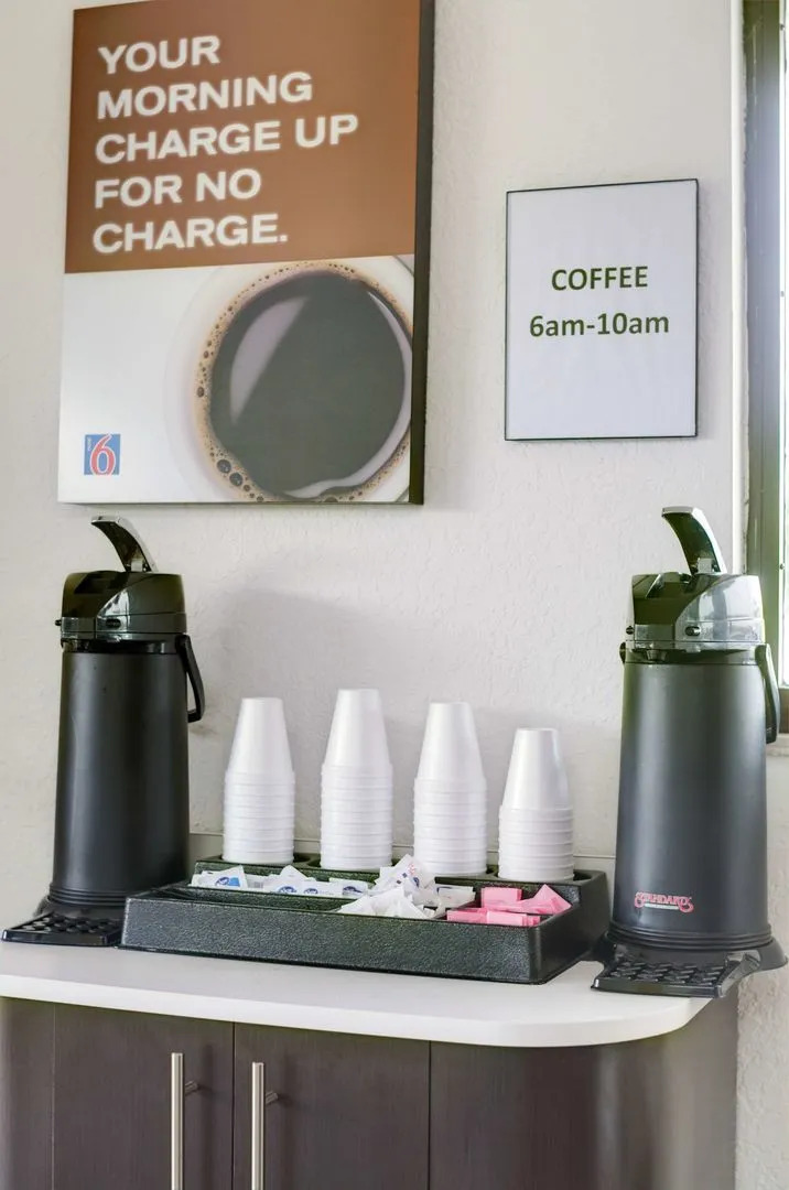 Motel 6 Kansas City, MO - Airport