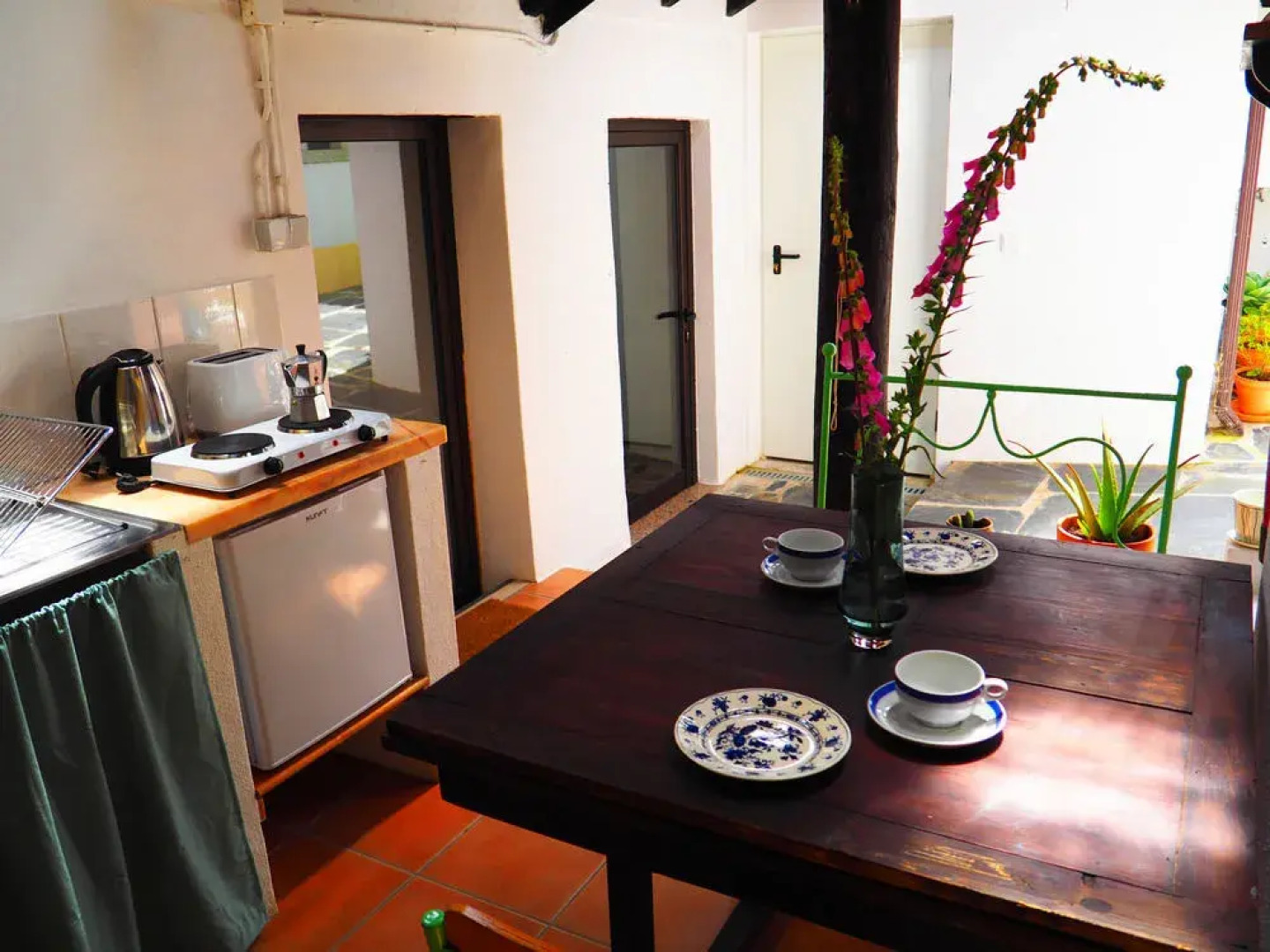 Cherry Cottage Vintage B&B