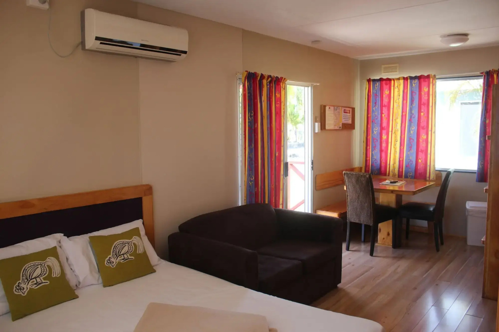 Lani's Holiday Island - Caravan Park