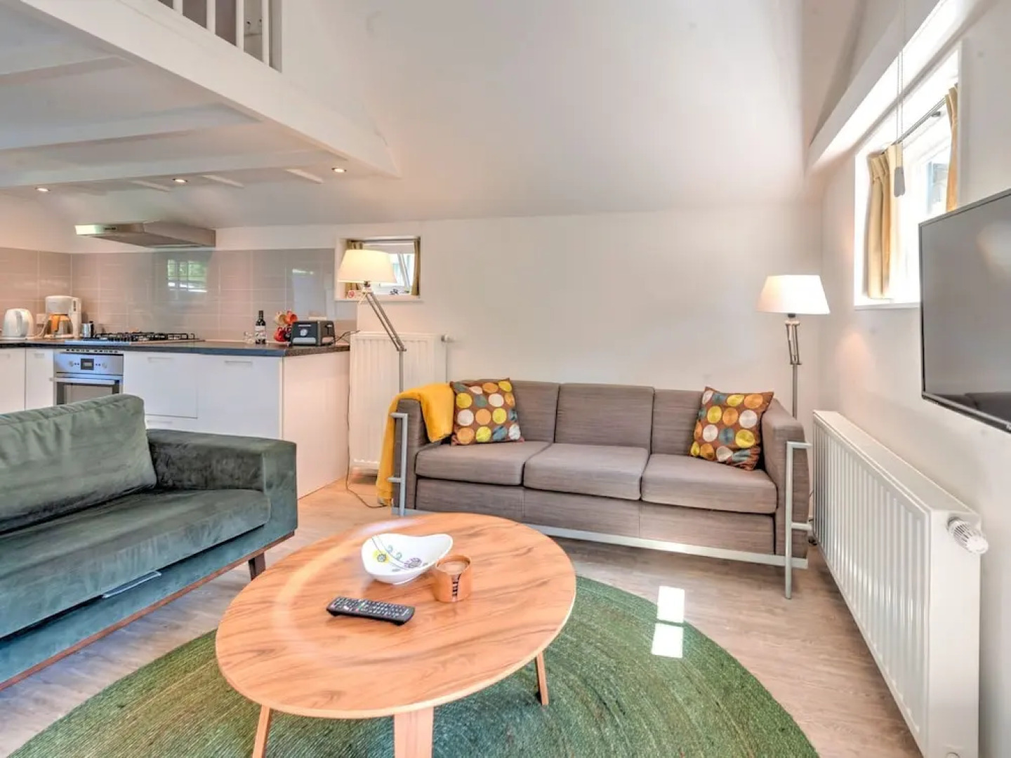 Modern Holiday Home in old Centre of Giethoorn With 2 Hours of Boat use