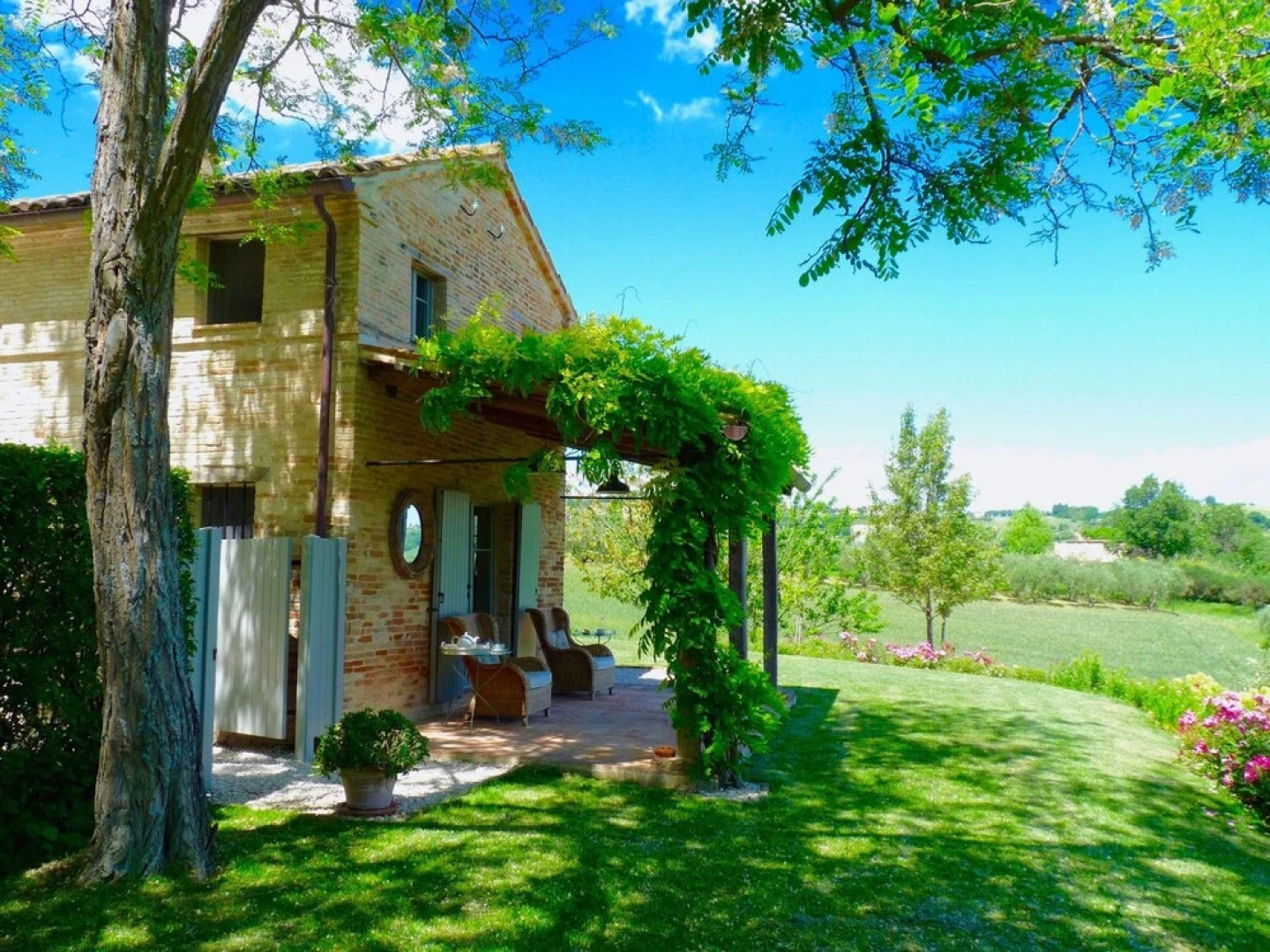 Spacious Mansion in Corinaldo with Barbecue