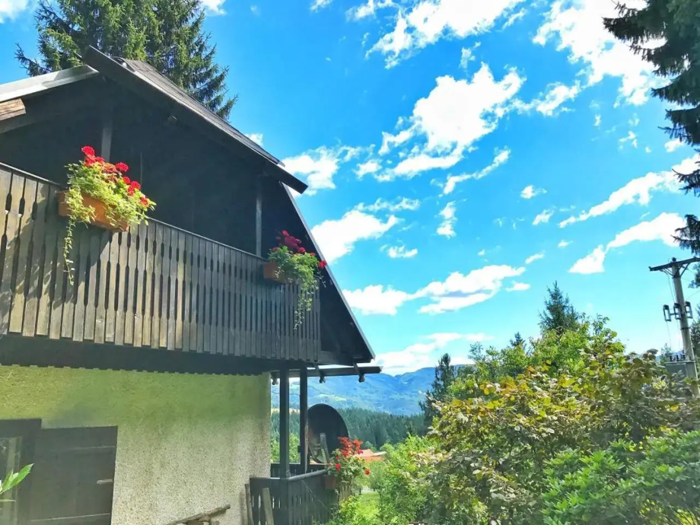 Peaceful Nature Cabin Jolly