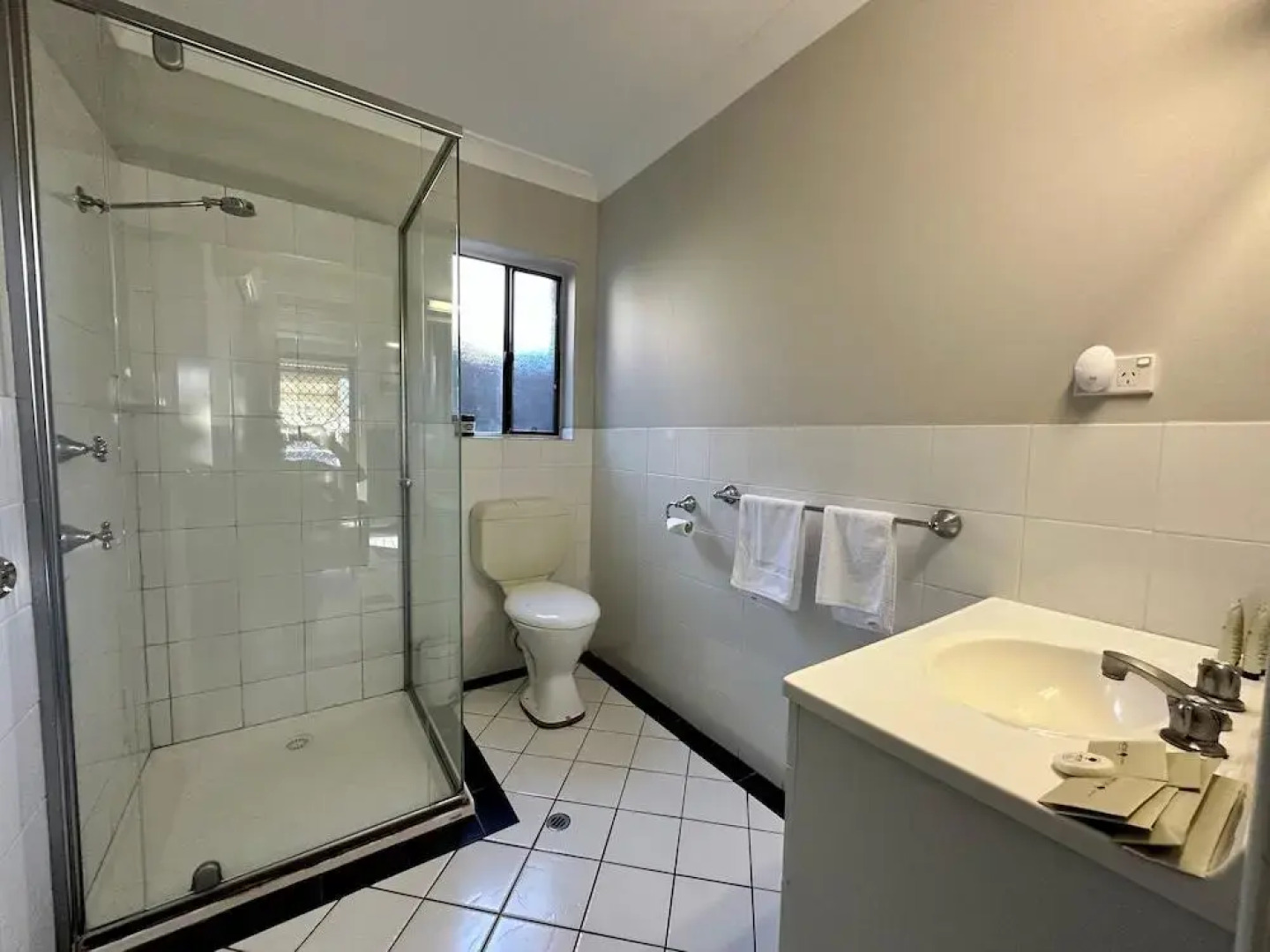 Charlesworth On The Park