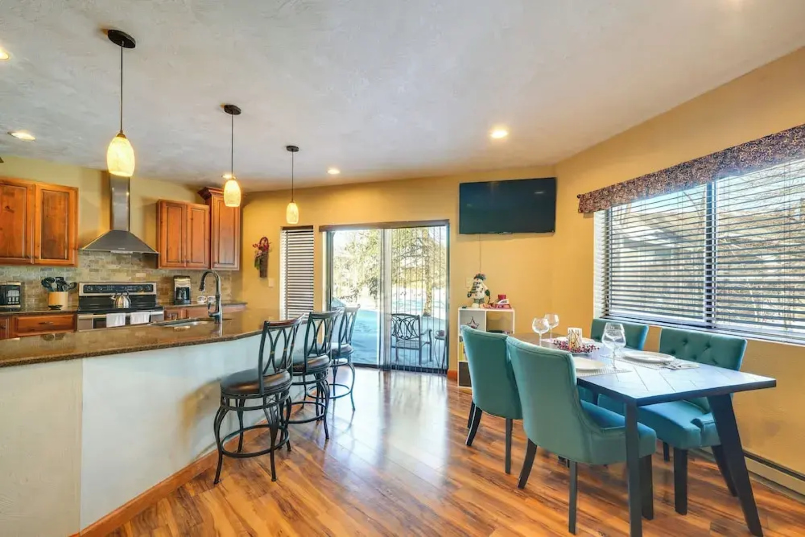 Idyllic Somerset Condo: Ski, Hike & Relax!