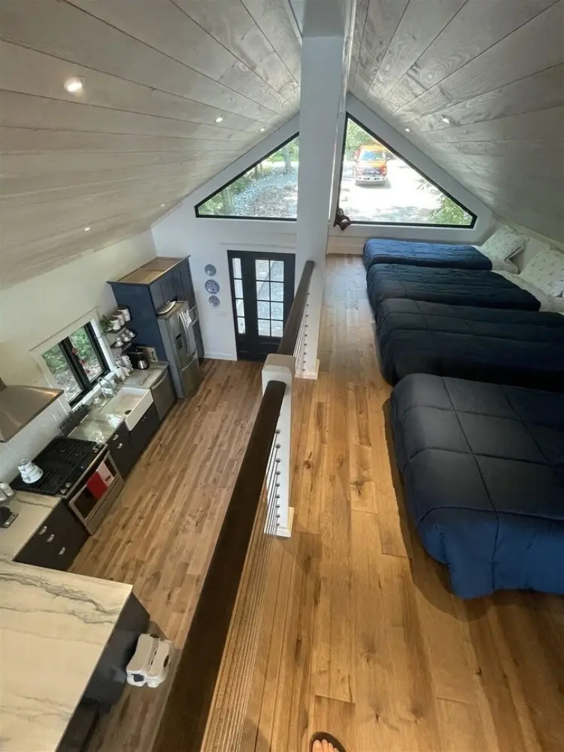 Overwater Views Limit 10 3 Bedroom Home by RedAwning
