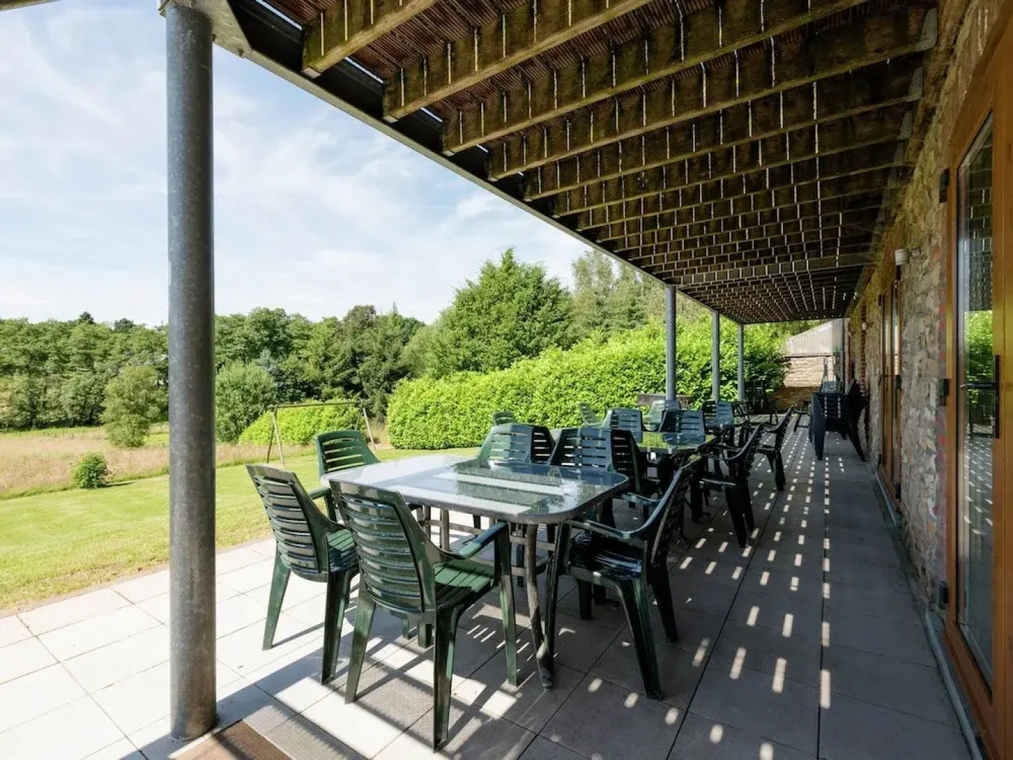 Cottage in Ferrieres With Sauna & Garden