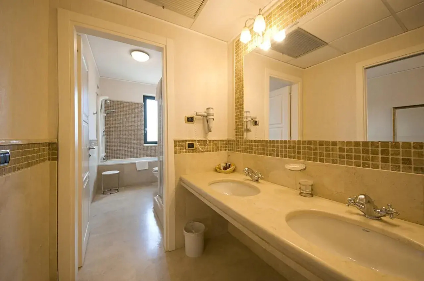 Grand Hotel Tenuta Lupò
