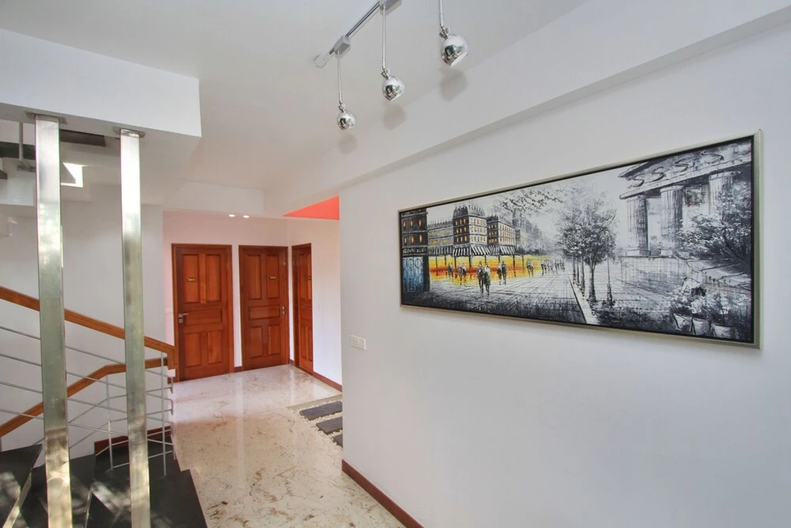 OYO 10002 Hotel Canary Hop