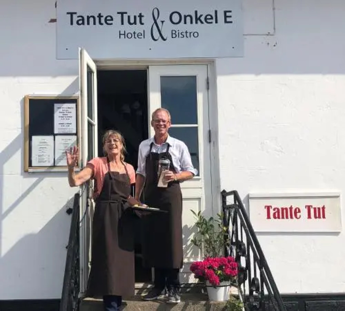 Tante Tut Og Onkel E Hotel & Bistro