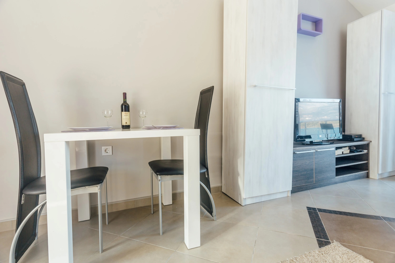 INO Apartments