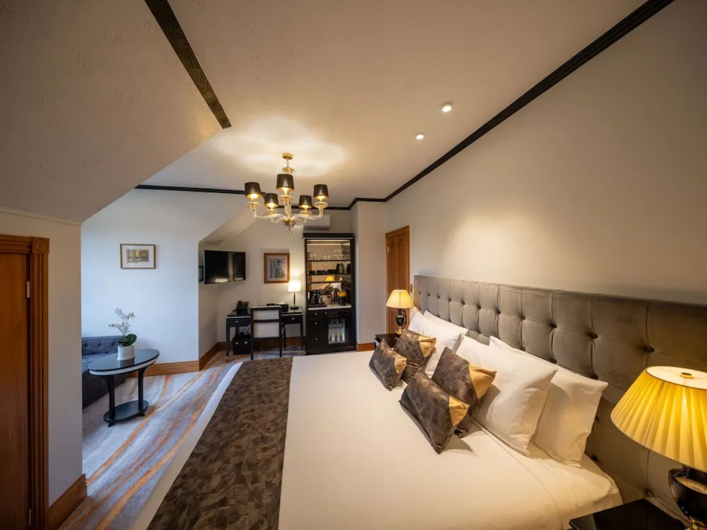 Hana Lodge