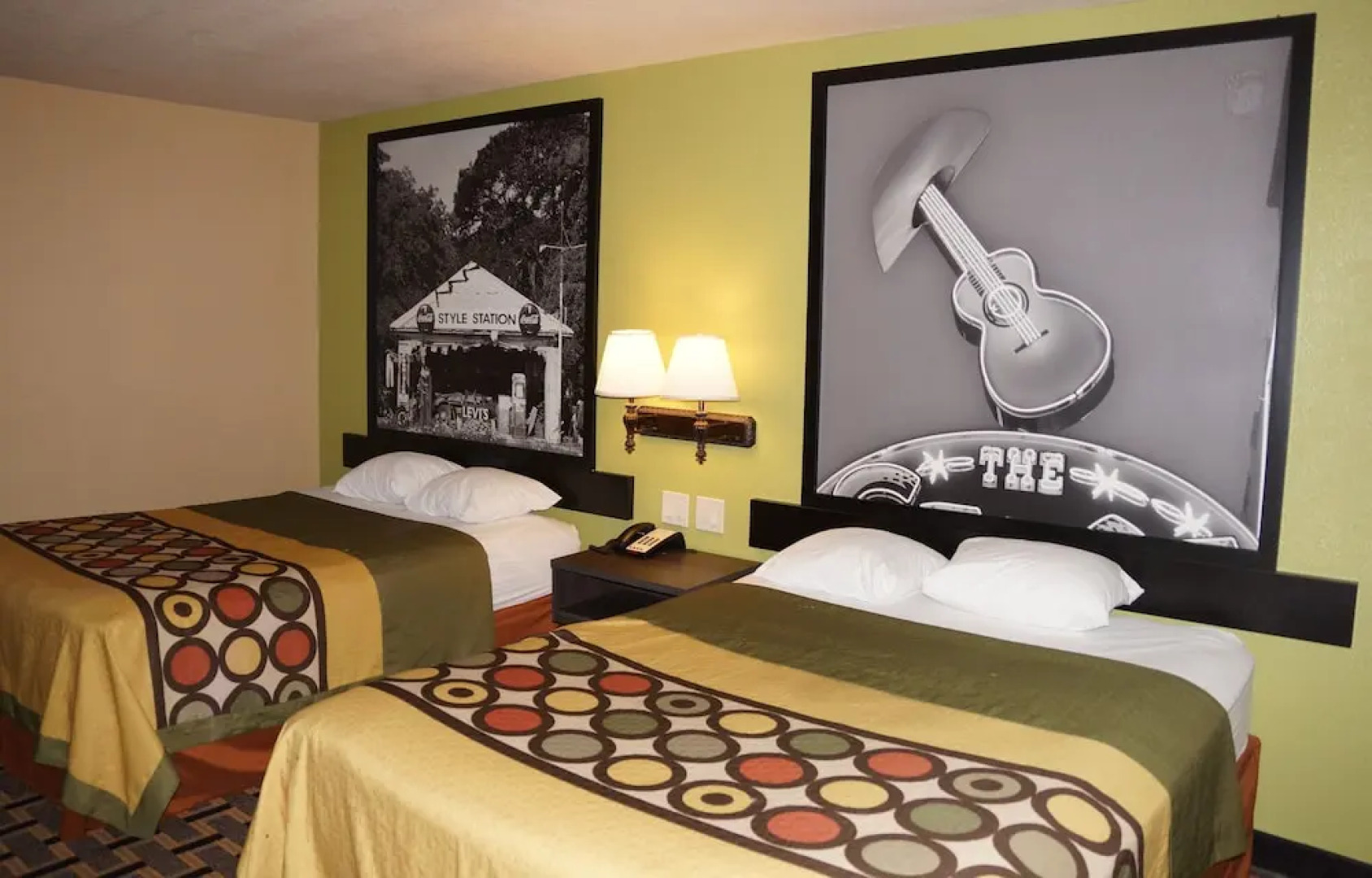 Super 8 Farmers Branch/north Dallas