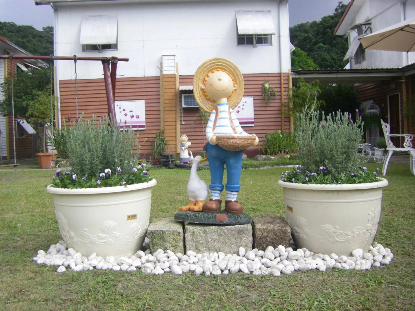 Meihua Lake Leisure Farm