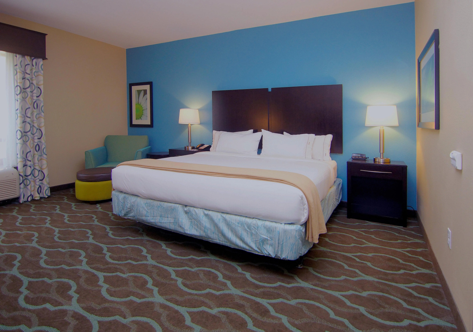 Holiday Inn Express & Suites Cuero by IHG