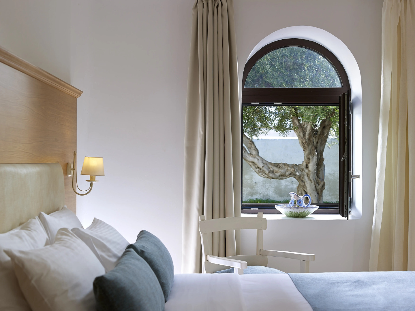 Coriva Beach Hotel & Bungalows