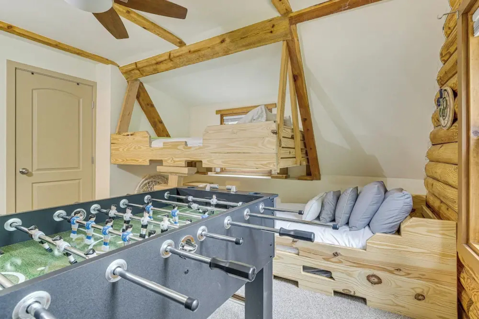 Cabin ~ 1 Mi to Lake Gregory & Hiking!