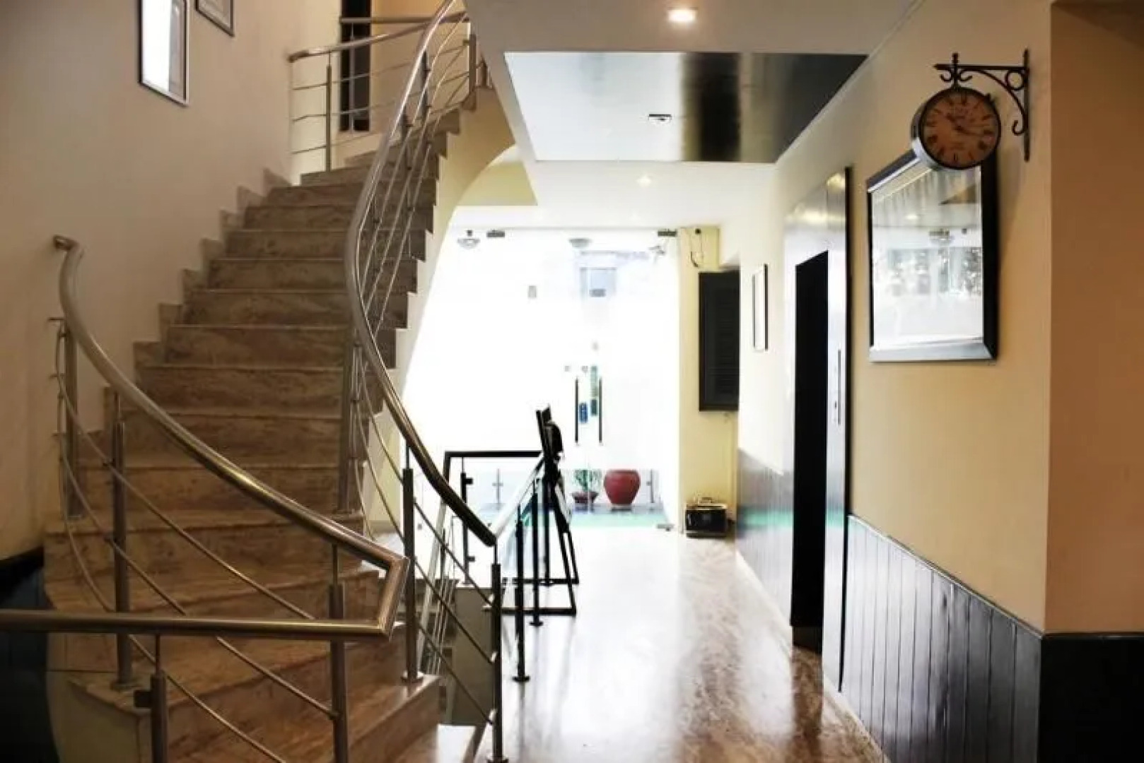 Fabhotel Camria Dlf Phase 3