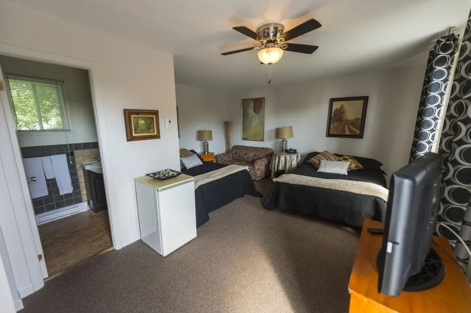 Auberge de la rive de Charlevoix - Auberge de jeunesse familiale pour voyageurs de tous âges