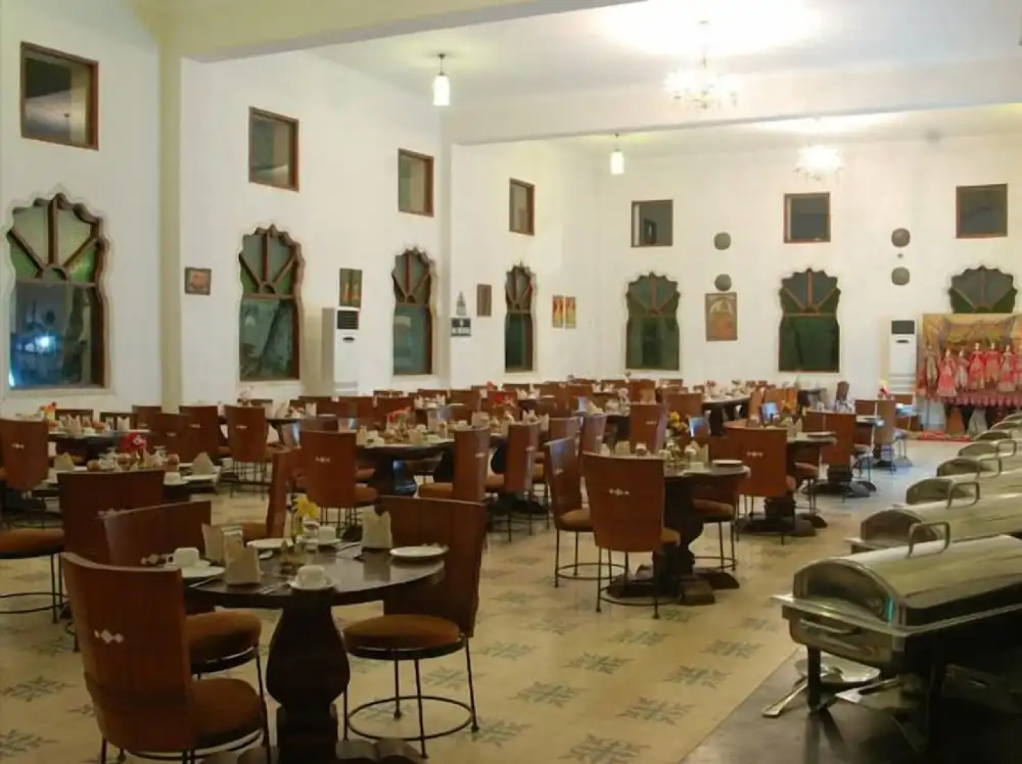 Sara Vilas Hotel