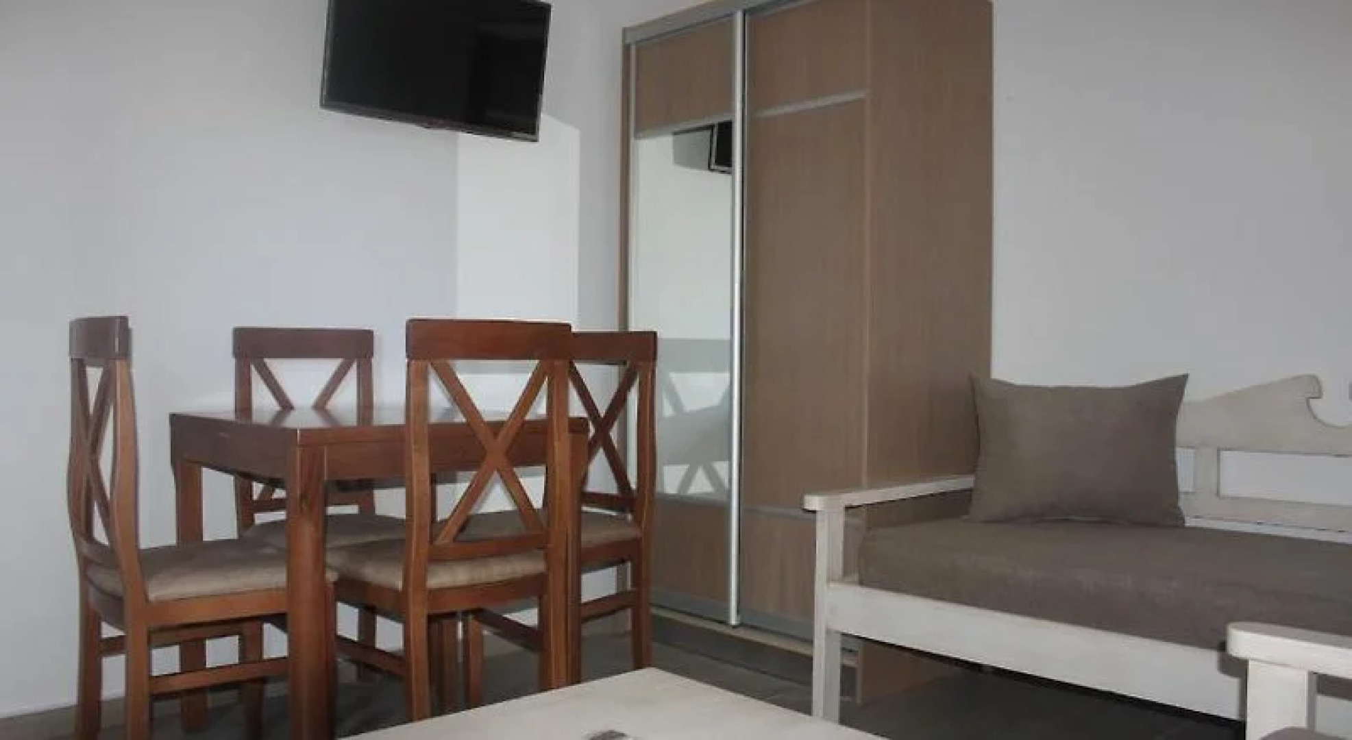 Sunny Suites Apartments