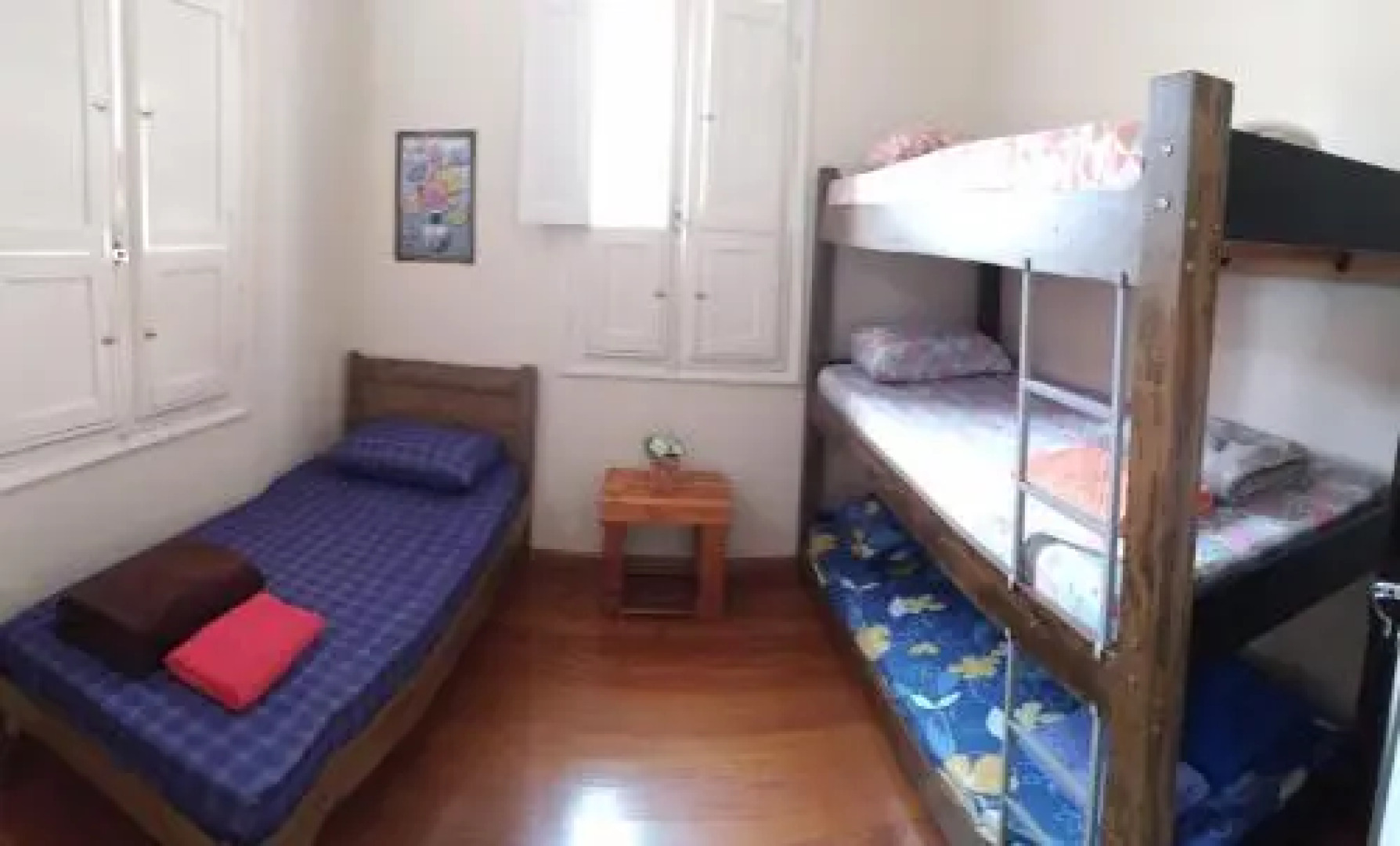 Ultra Hostel P4