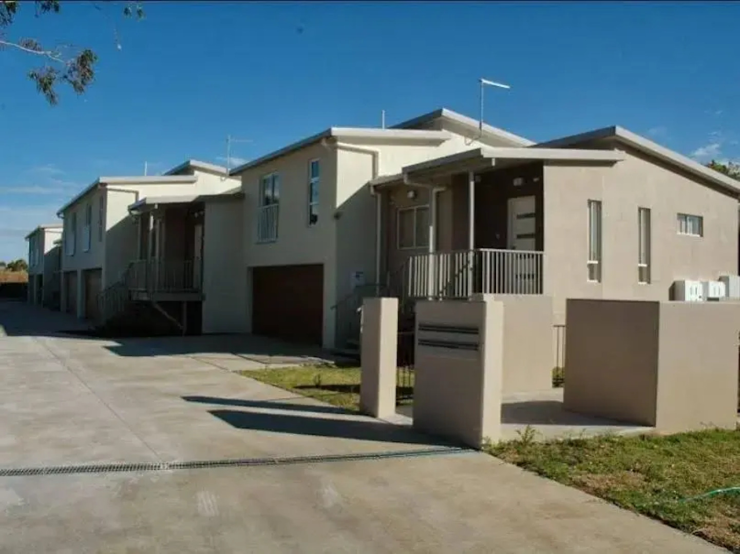 Executive Oasis Narrabri Apartments