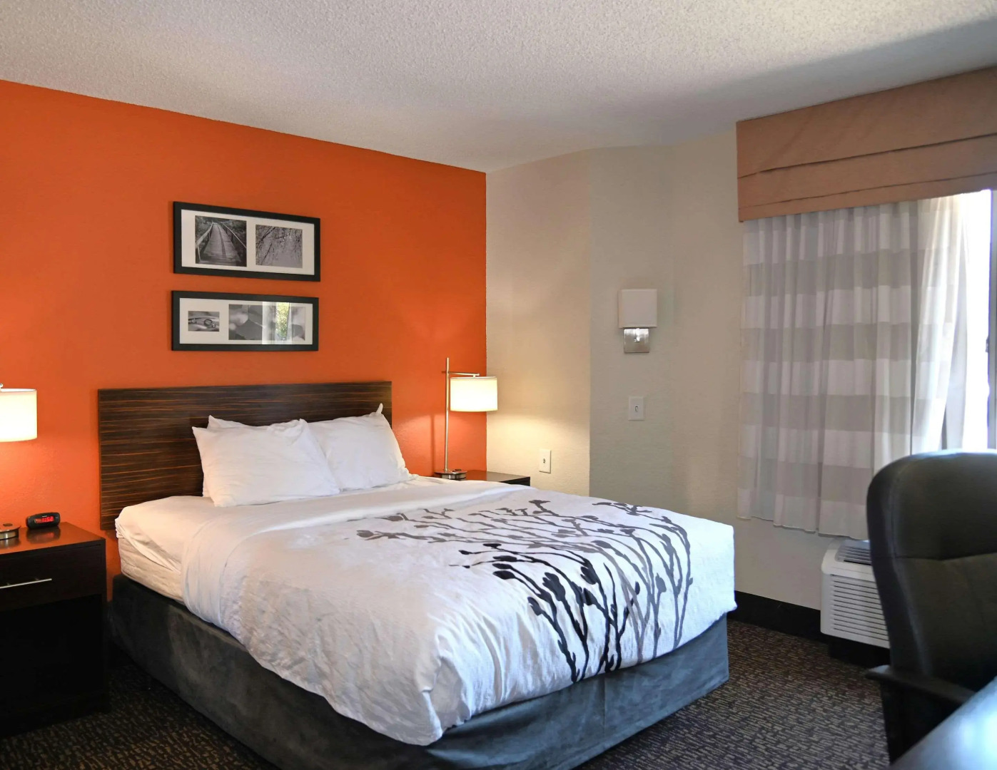 Sleep Inn & Suites Spring Lake - Fayetteville near Fort Bragg