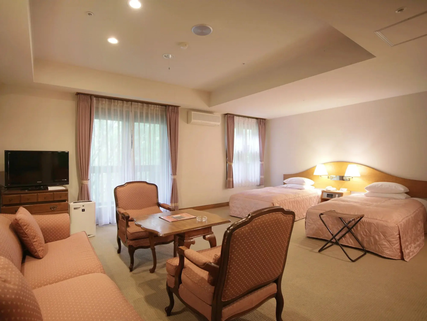 Chuzenji Kanaya Hotel