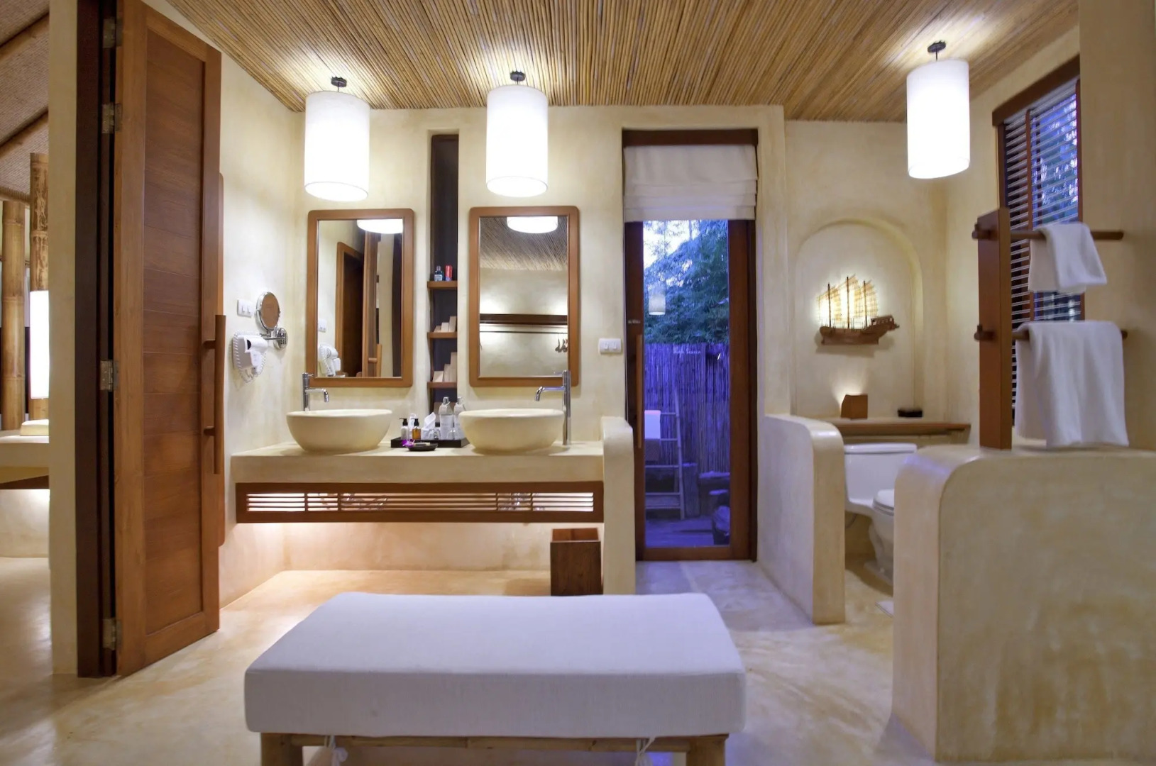 High Season Pool Villa & Spa