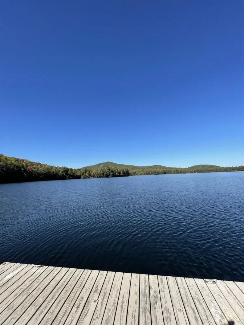 Martin Place Limit 6 2 Bedroom Cabin by RedAwning