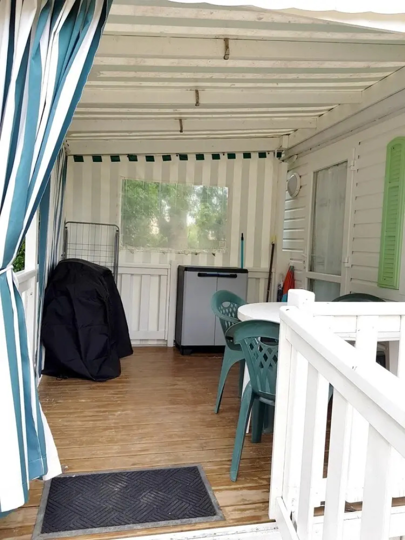 Bungalow With one Bedroom in Meschers-sur-gironde, With Pool Access, Furnished Garden and Wifi
