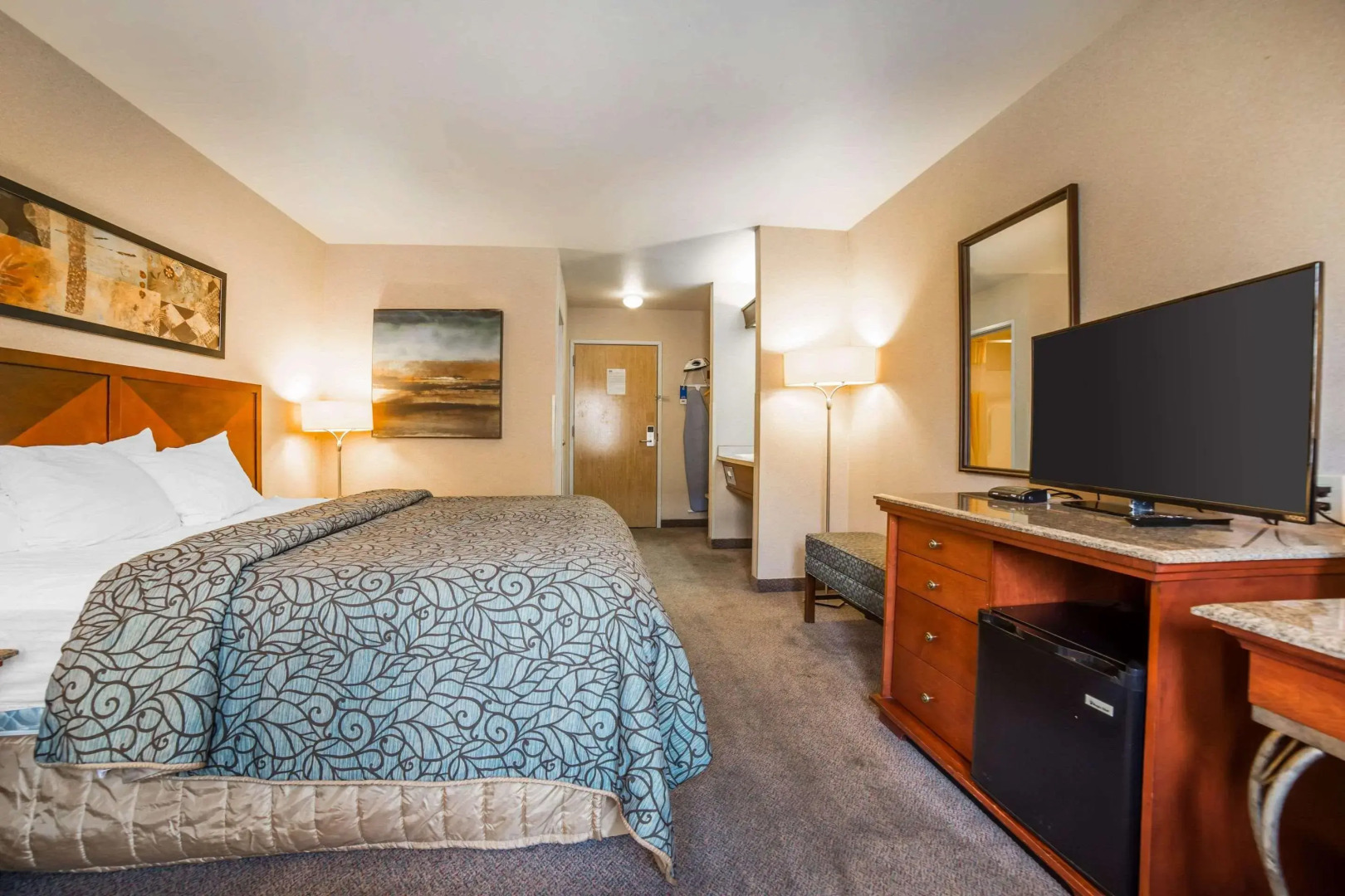 Rodeway Inn & Suites - Nampa
