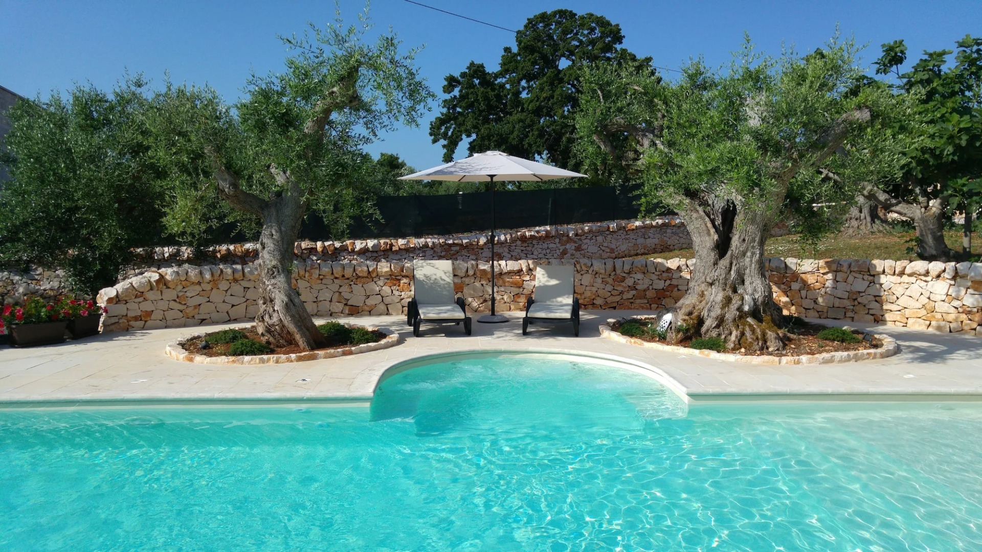 Almapetra Trulli Resort