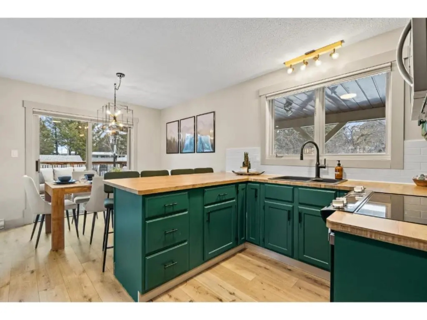 Nordic Village I Balcony & BBQ I Sleeps 17 I TV