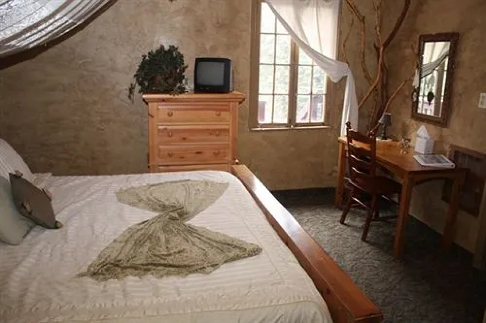 The Historic Brook Forest Inn