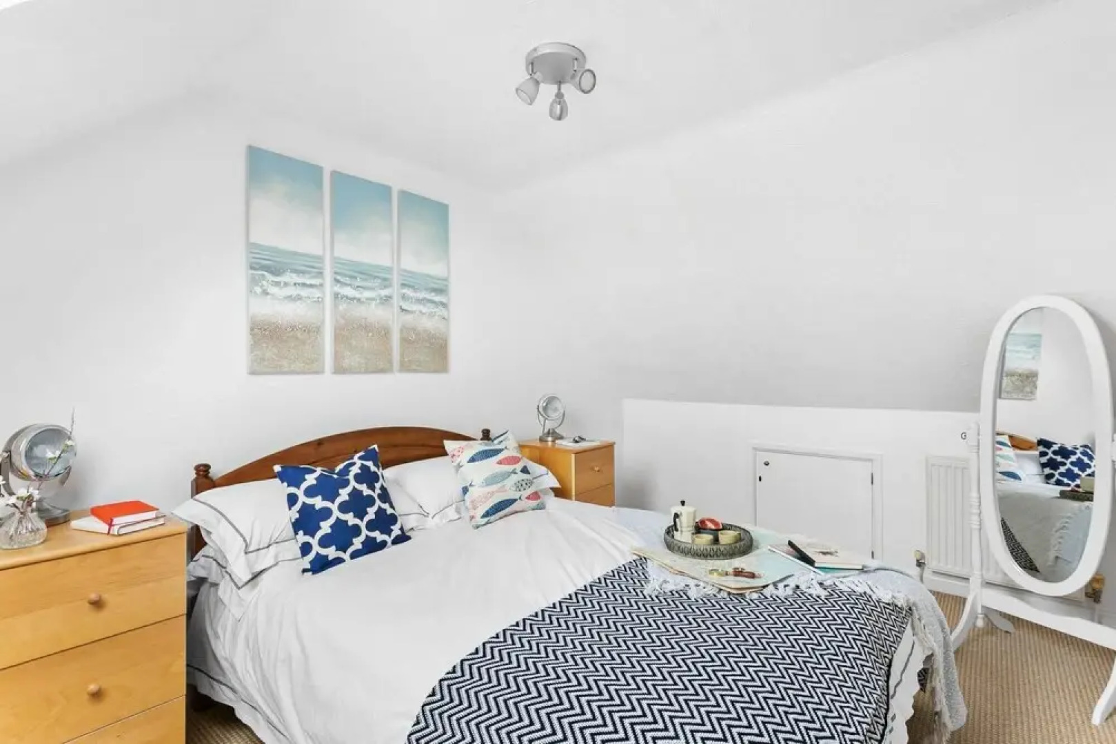 Pippin Cottage - Character Cottage With the Spirit of the sea