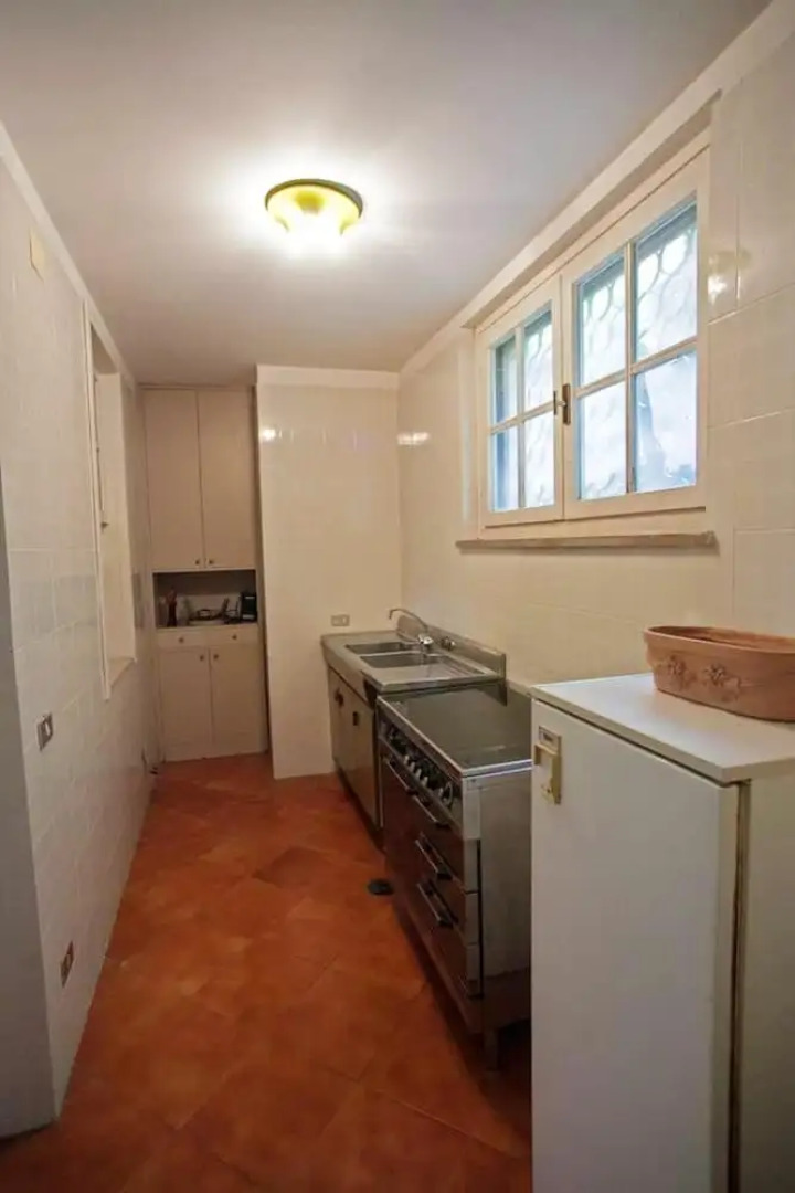 Studio in Caserta, With Pool Access, Enclosed Garden and Wifi - 25 km From the Beach