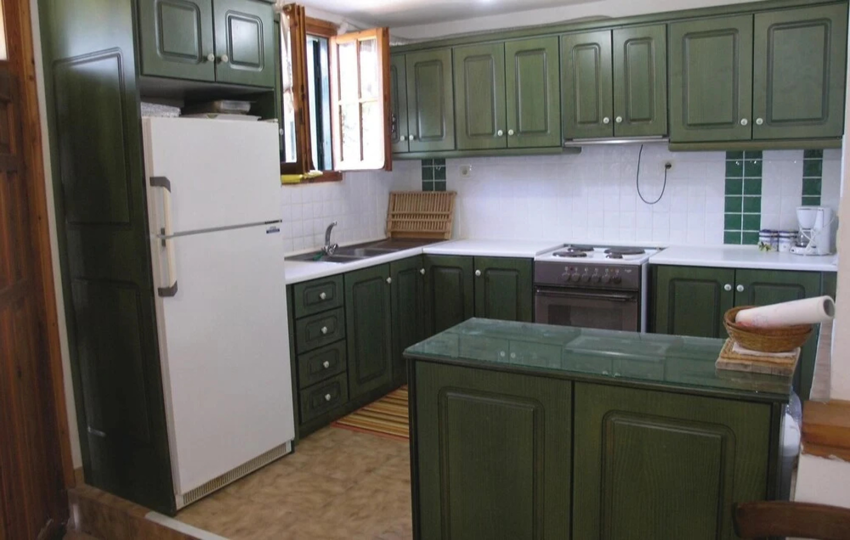 Stunning Home in Aghios Dimitris m With 2 Bedrooms