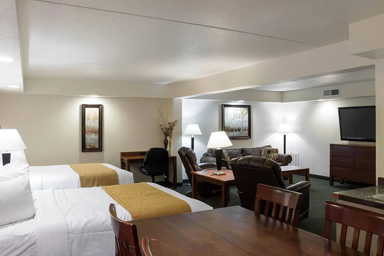 Baymont by Wyndham Jamestown Conference Center & Water Park