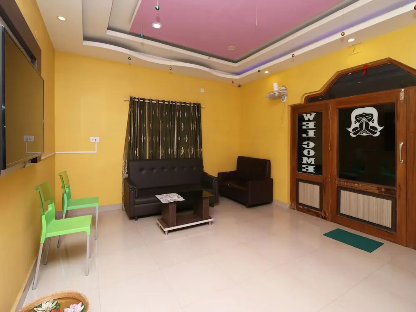 OYO 12318 Hotel Sea Horse