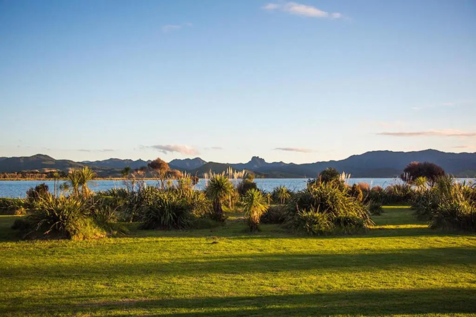 Waterfront Wonder - Matarangi Holiday Home