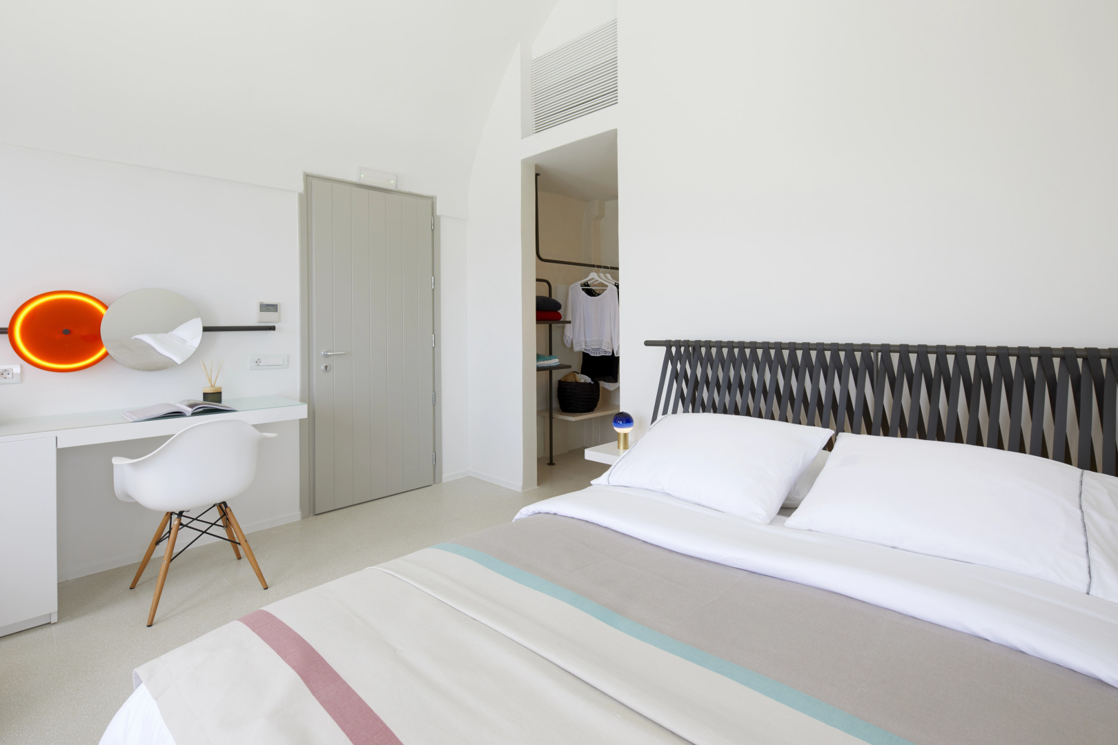 Alti Santorini Suites