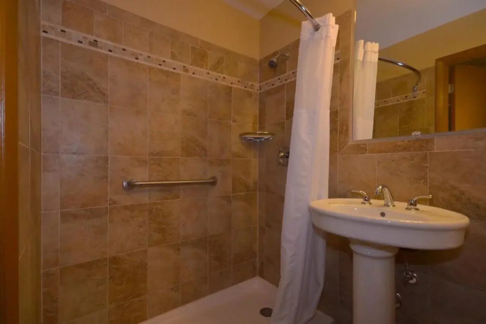 Econo Lodge Cocoa Beach - near the Port