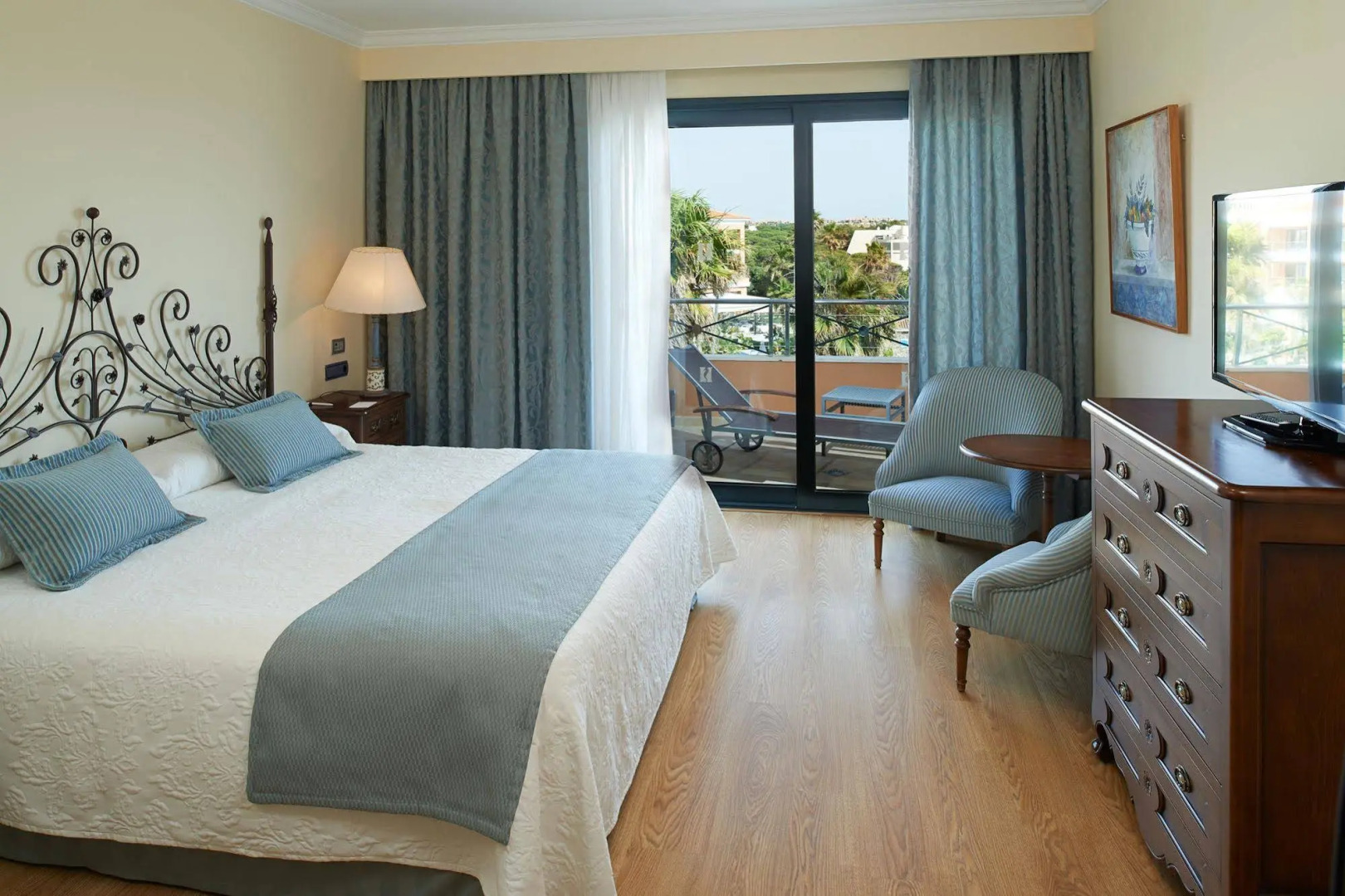 Hipotels Barrosa Palace & SPA